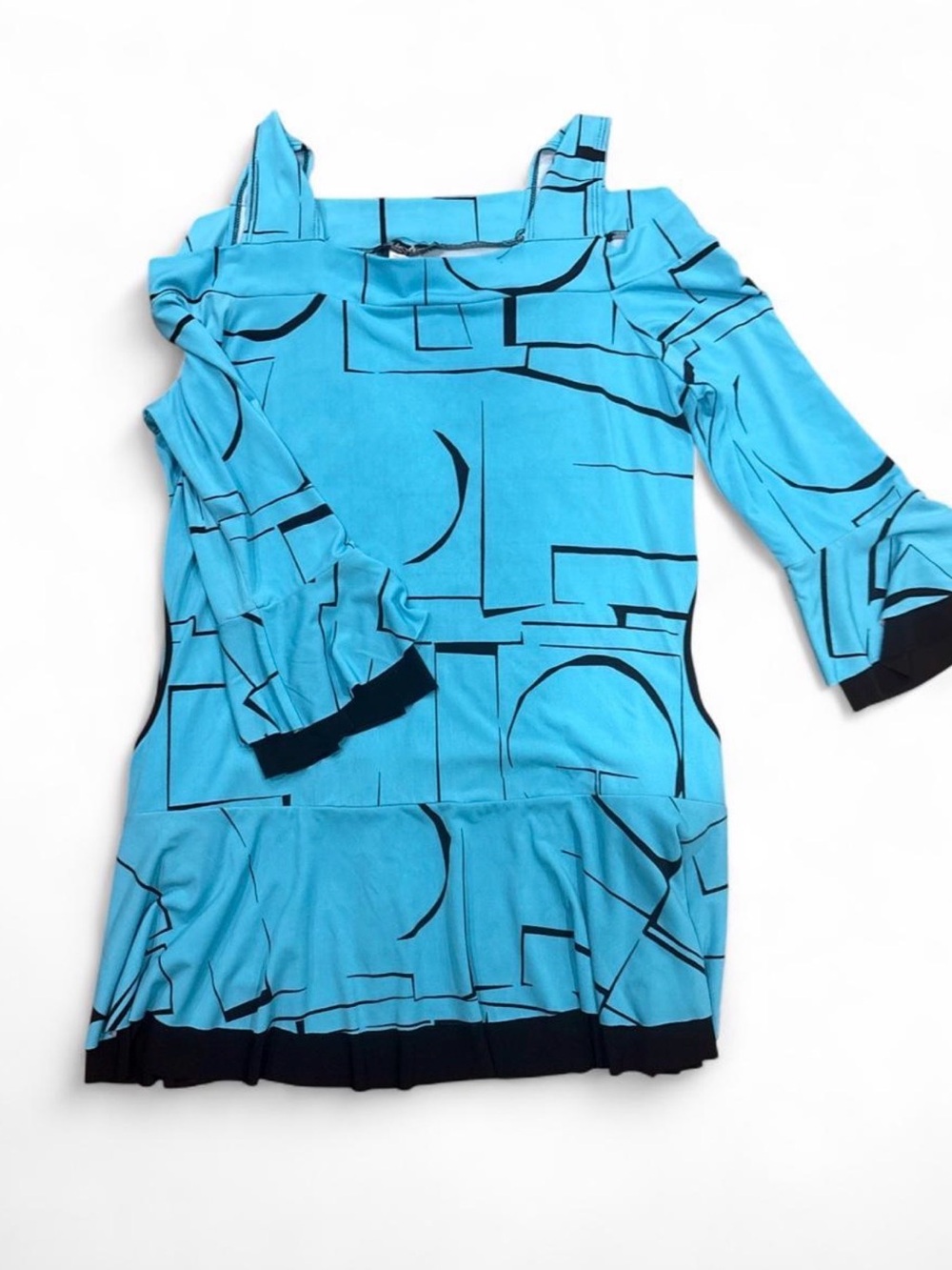 Ela Marie size xl Blue Geometric cold Shoulder Womenโs blouse boutique